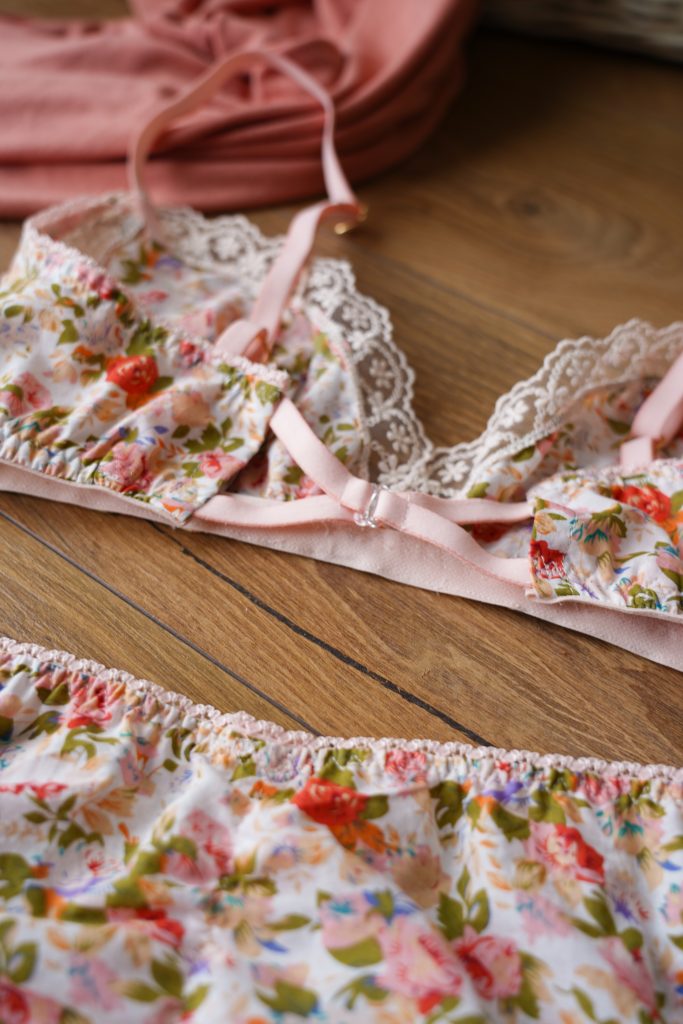 brassière en coton boudoir français